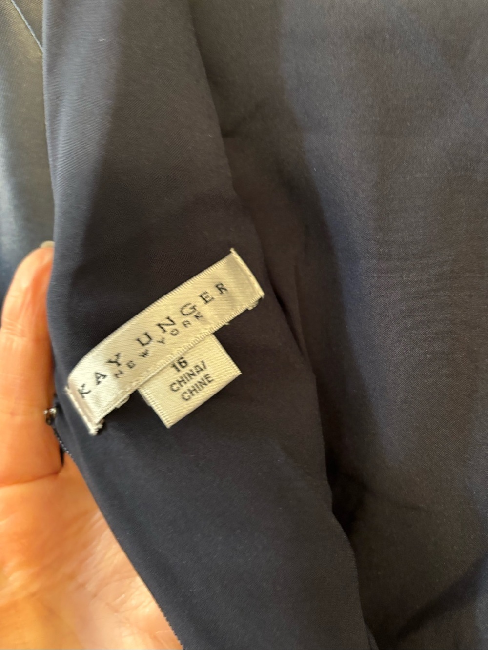 new Kay Unger Luciana column gown in midnight navy blue floral print - Picture 7 of 8